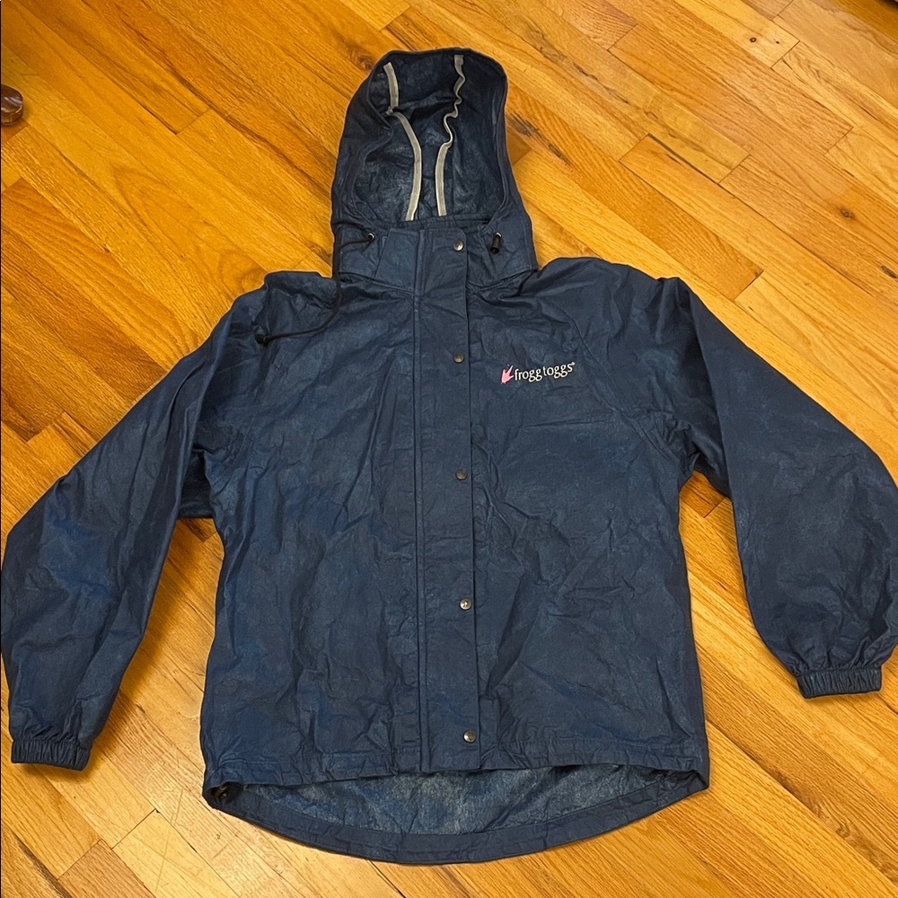 Frogg Toggs Women’s Hooded Rain Jacket. Size S/M. Denim Blue. GUC